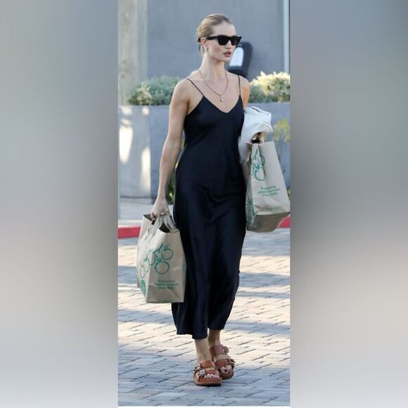 I’m wearing black in the Summer!  Styling inspiration - Picture 15 of 16